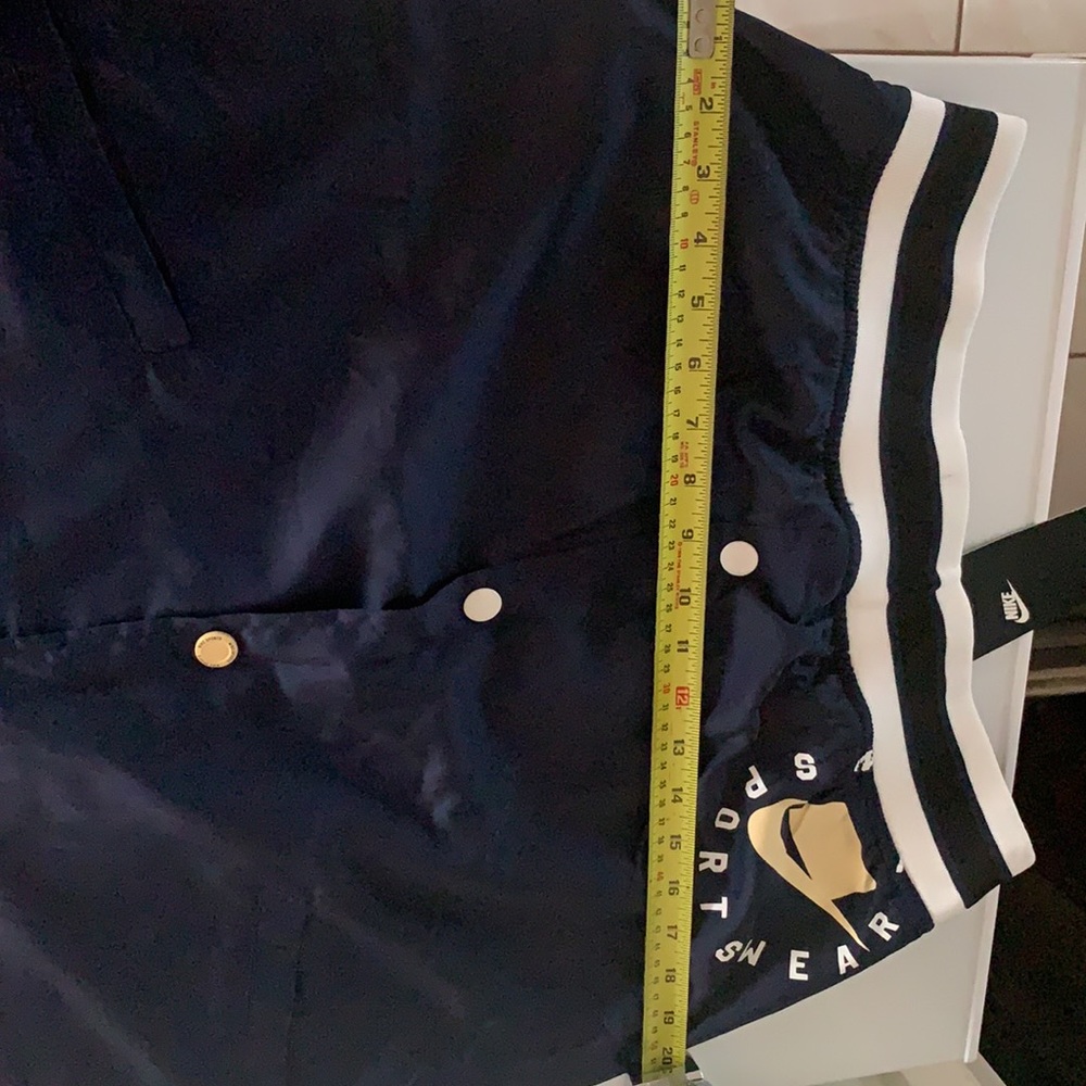 Nike Sports Skirt. - Picture 6 of 7
